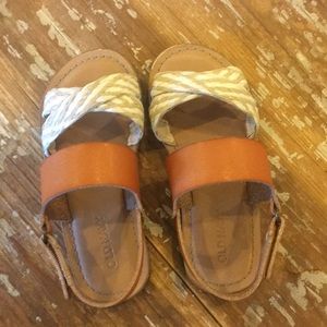 Girls Old Navy Sandals | Size 8